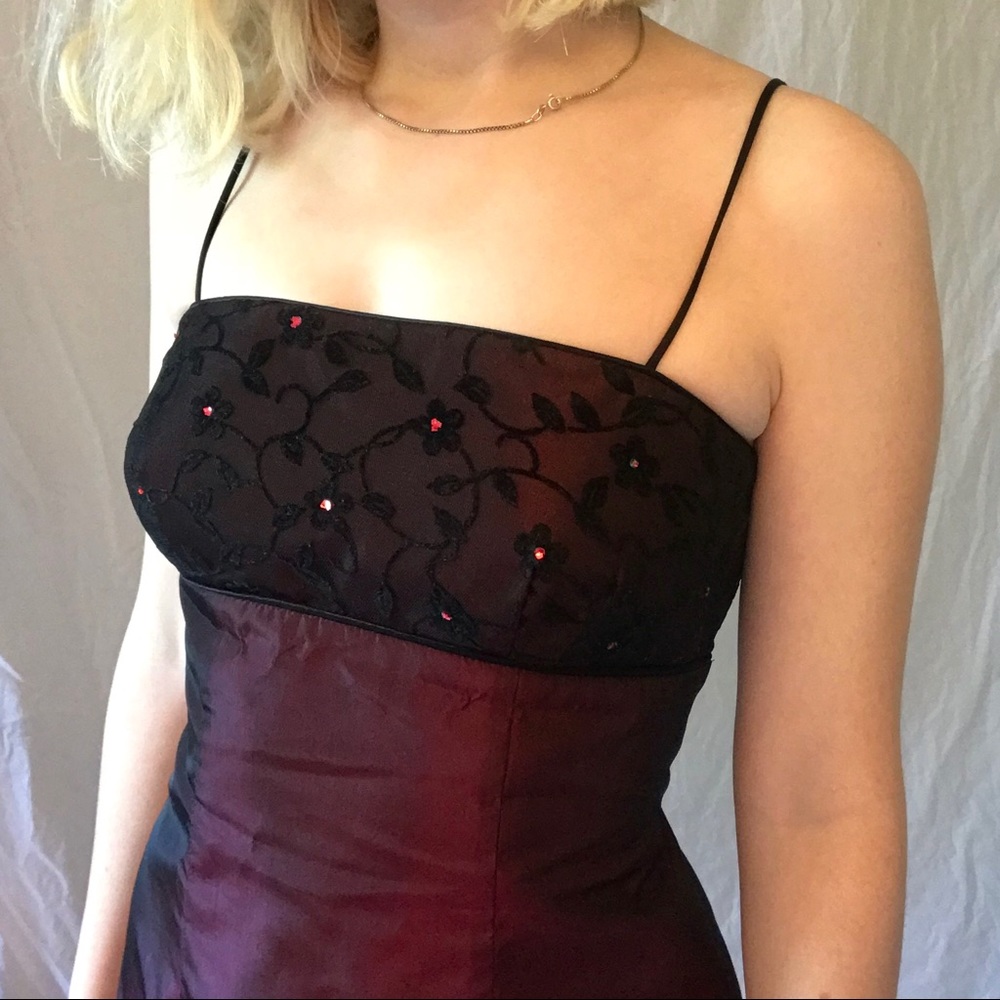 maroon and black reflective lace bodice prom dress